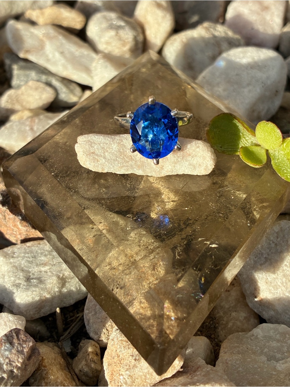 Sterling Silver Ring with Tanzanite Stone - Picture 14 of 14